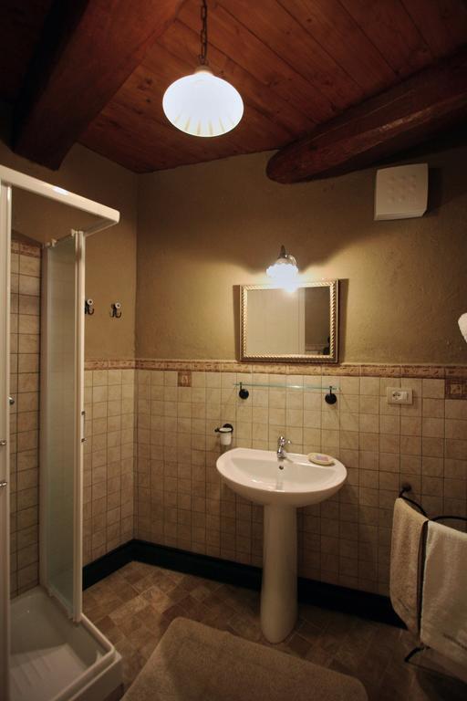 B&B Cascina Dell'Orso Castelsantangelo sul Nera Стая снимка